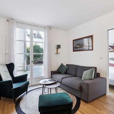 Le Montesquieu Apartment Versailles Exterior foto