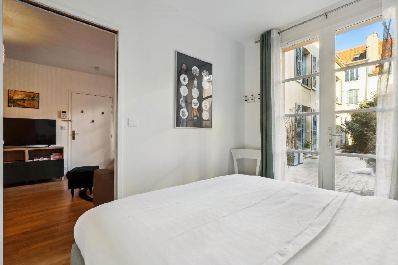 Le Montesquieu Apartment Versailles Exterior foto