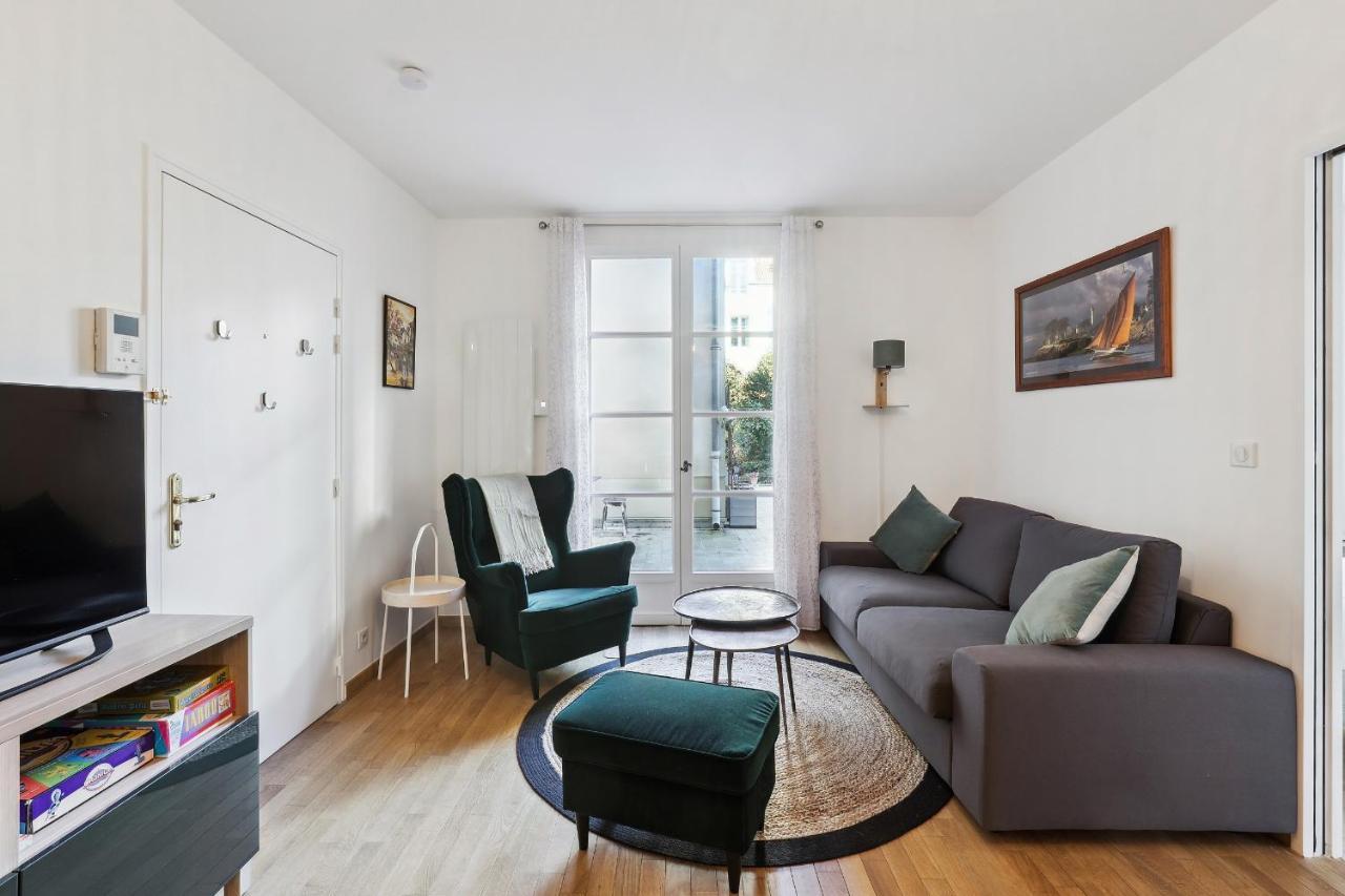 Le Montesquieu Apartment Versailles Exterior foto